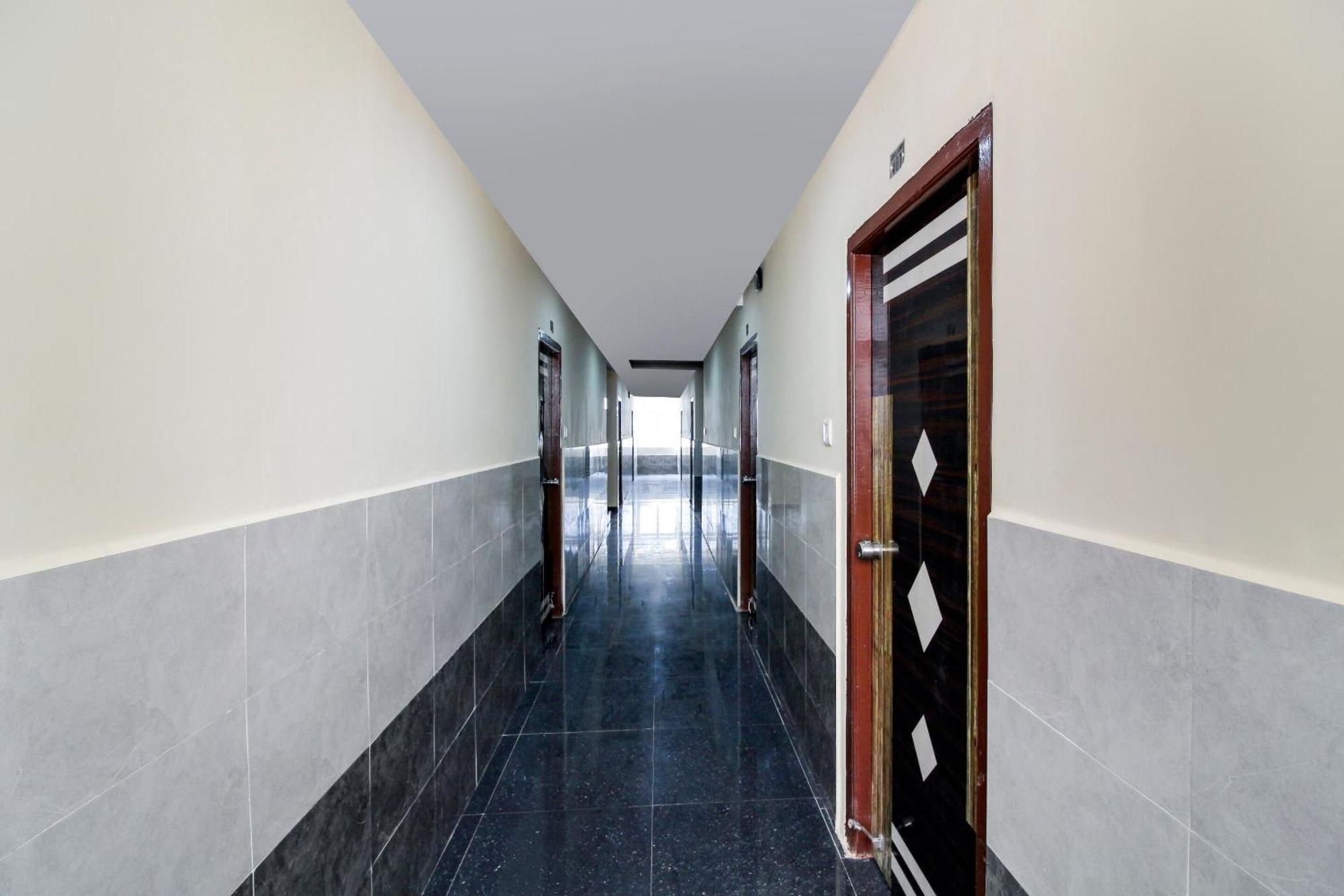 Super Hotel O New Cyber Grand Madhapur Kondapur  Zewnętrze zdjęcie