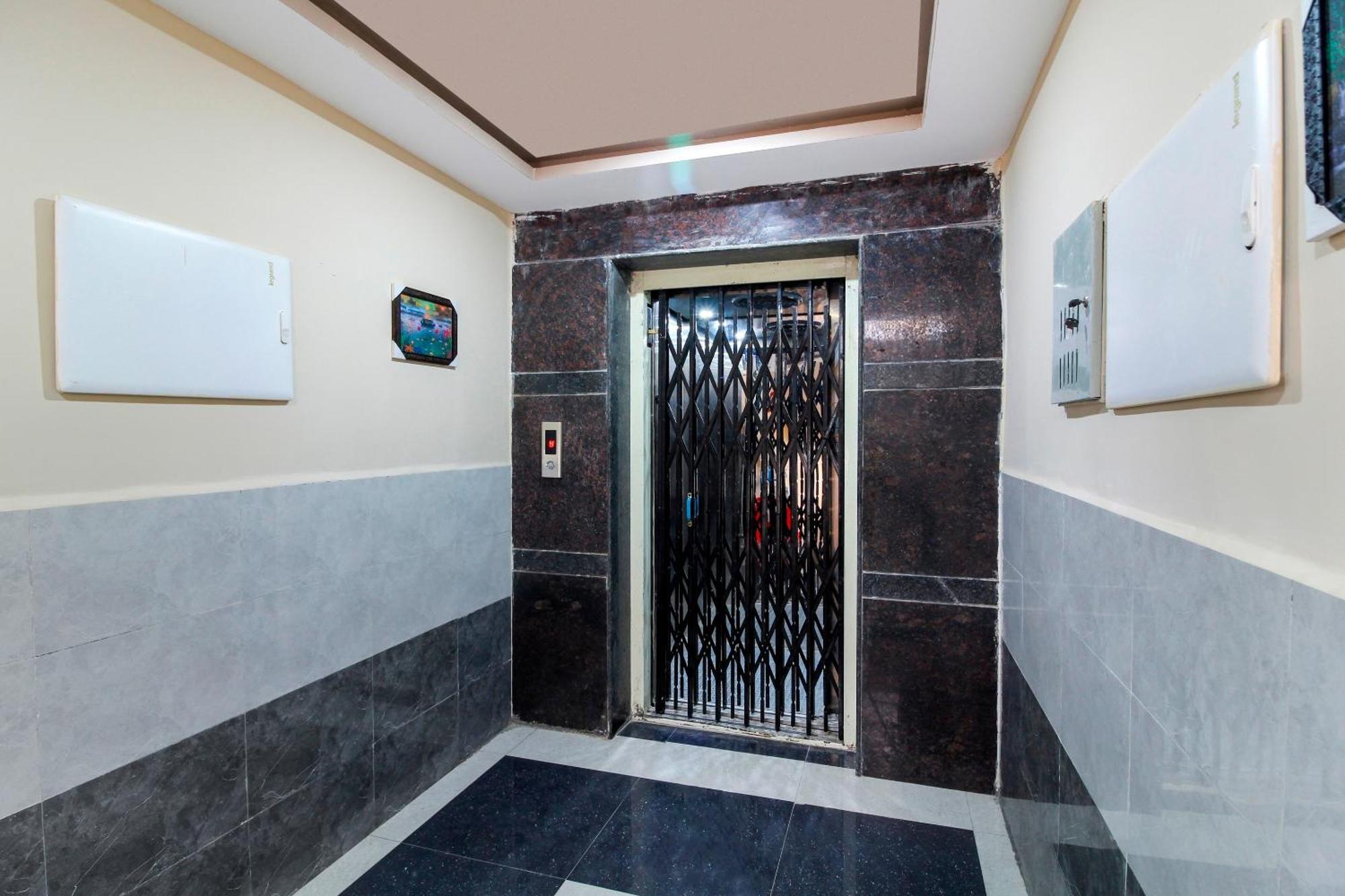 Super Hotel O New Cyber Grand Madhapur Kondapur  Zewnętrze zdjęcie